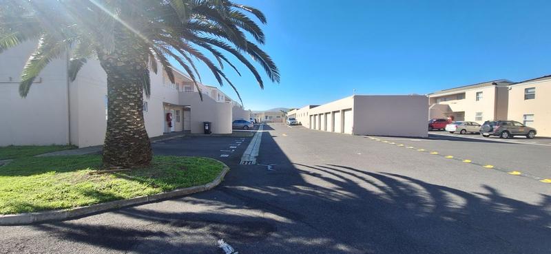 1 Bedroom Property for Sale in Bothasig Western Cape